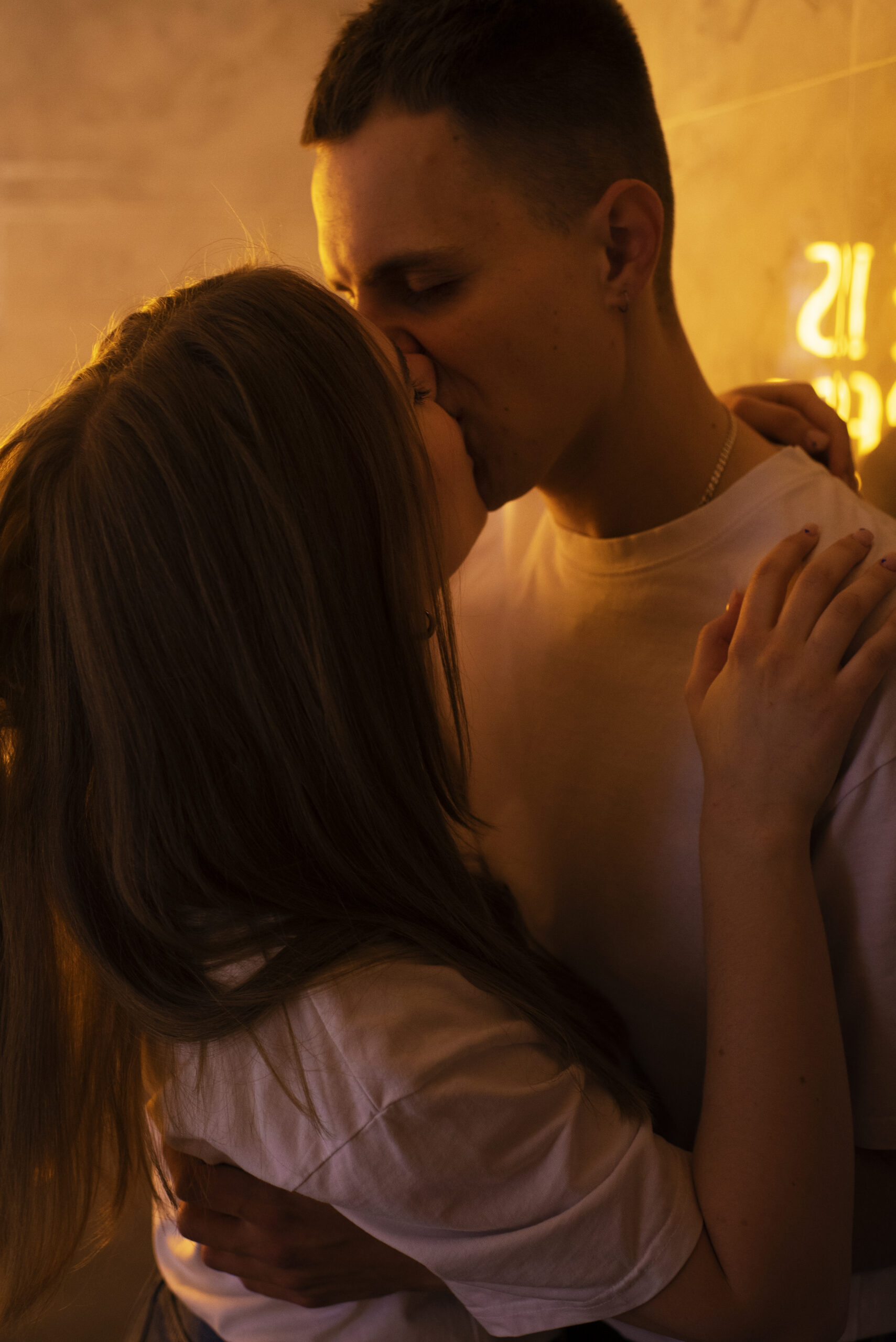 Read more about the article Gigolo Jobs in Gandhinagar – High-Paying Male Escort & Playboy Opportunities